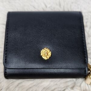Anne Klein Chic Black CardWallet with Gold Lion Detail Black And Cream Coin